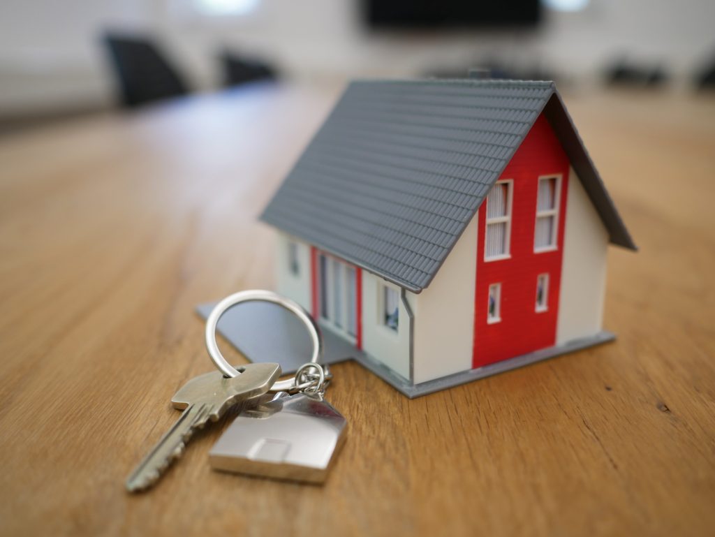 little house with keys